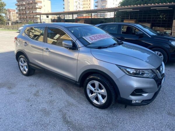 Nissan Qashqai 
Anno 2020
1.5 diesel
177000 km
cambio automatico - immagine 5