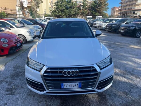 Audi Q5
Anno 2019
cambio automatico
100.000 km
2.0 diesel